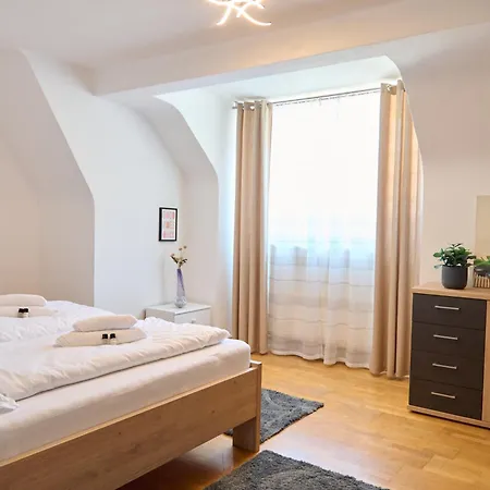 Zentrales Pfaenderblick شقة